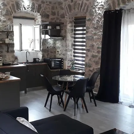 Stone House 1909 Evia Holiday home *